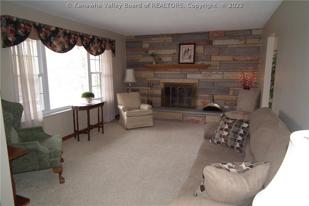 208 Elm Street Elkview, WV 25071 - Photo 2 of 20 Gallery Image 2