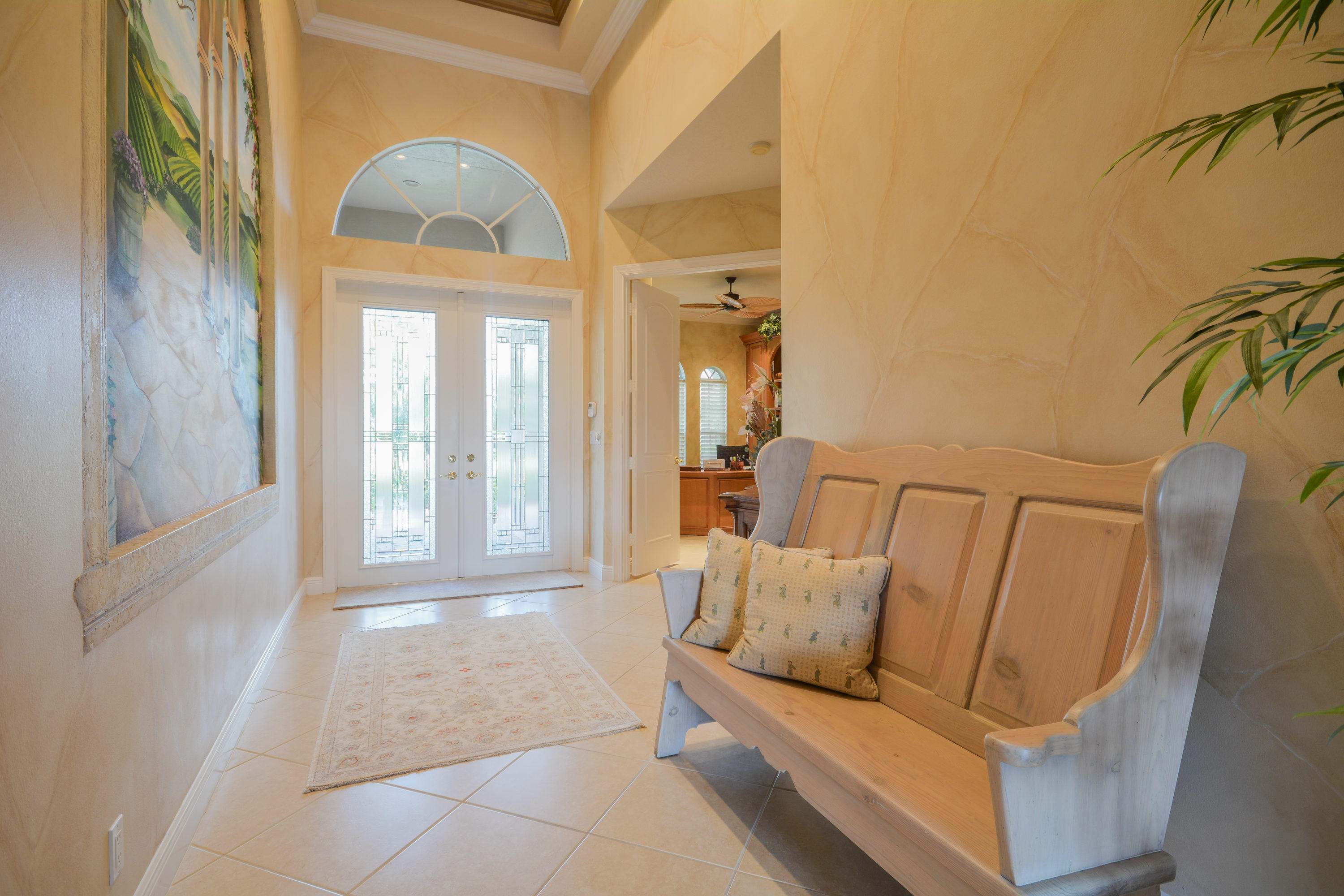 8084 Laurel Ridge Court Delray Beach, FL 33446 - Photo 4 of 32 INSIDE ENTRY