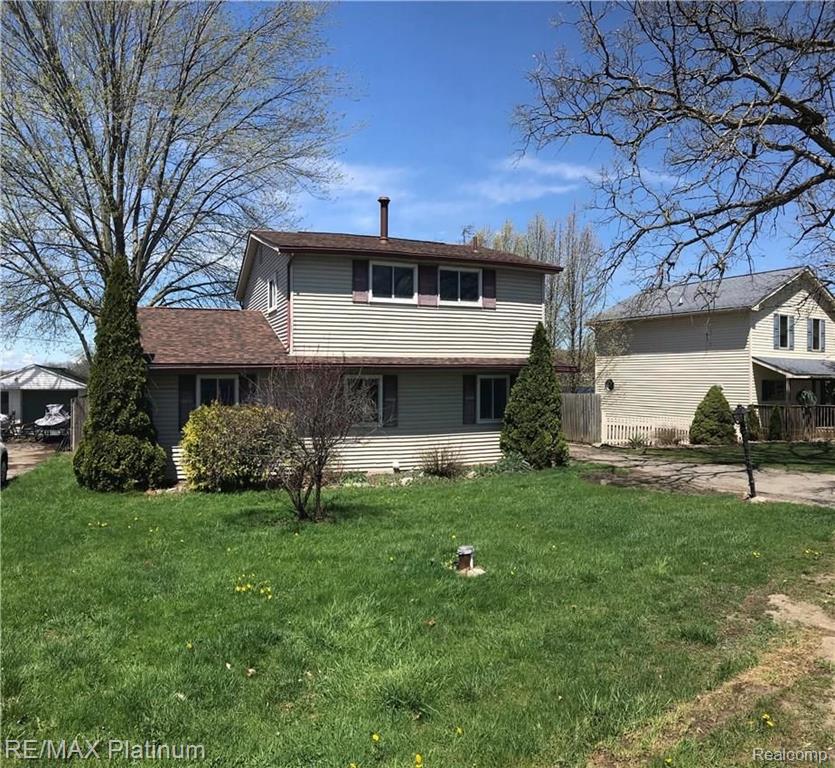 1846 South Hughes Road Brighton, MI 48114 - Photo 27 of 33