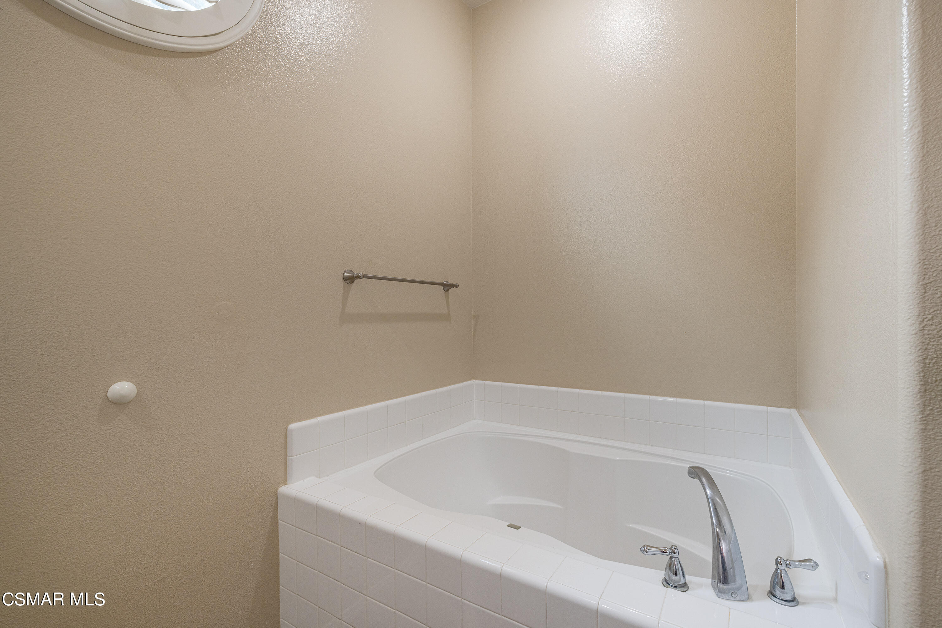 4118 Orontes Way, Unit A Simi Valley, CA 93063 - Photo 19 of 26 Orontes19