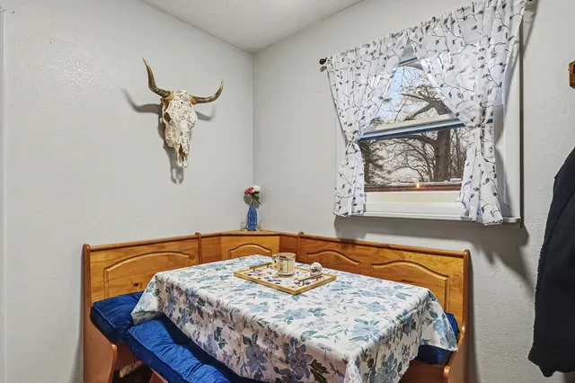 $180,000 | 58954 Lakeshore Drive, Colon, MI 49040