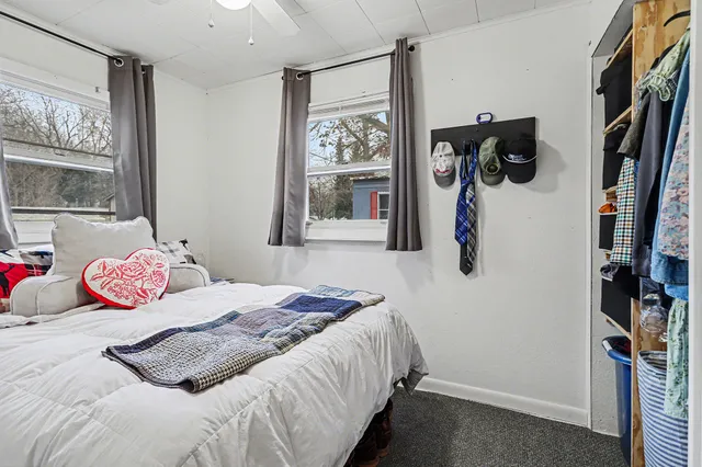 $180,000 | 58954 Lakeshore Drive, Colon, MI 49040