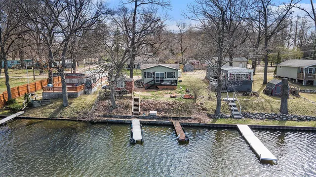 $180,000 | 58954 Lakeshore Drive, Colon, MI 49040
