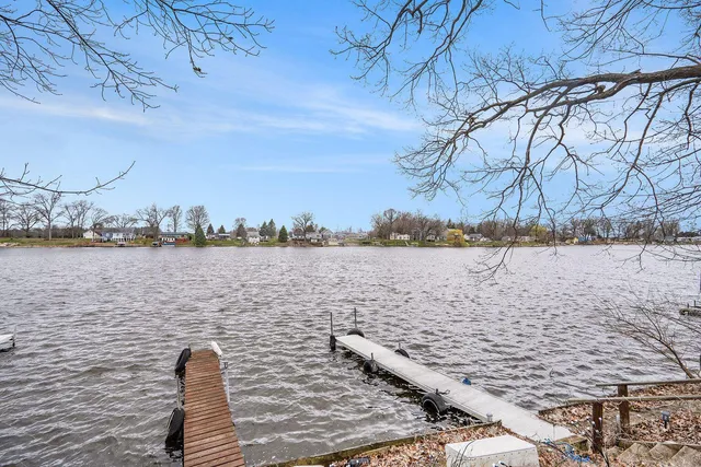 $180,000 | 58954 Lakeshore Drive, Colon, MI 49040