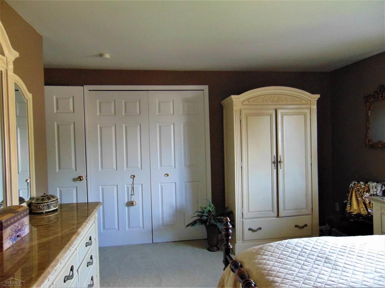35397 Bobcean Road Clinton Township, MI 48035 - Photo 57 of 59 31393511-56.JPG