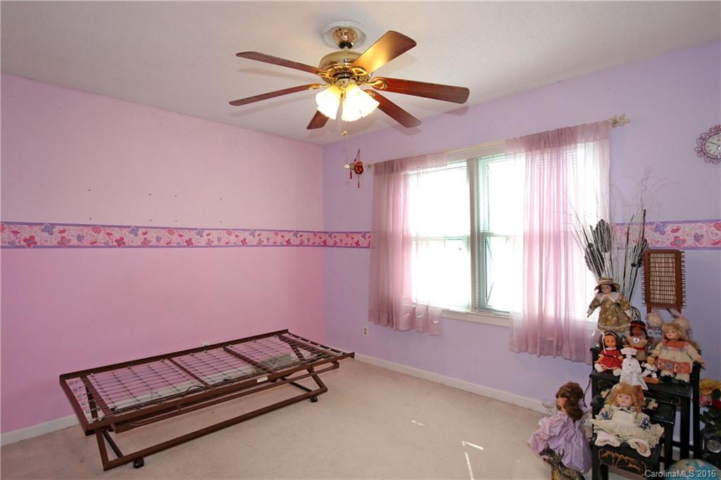 8632 Reedy Creek Road Charlotte, NC 28215 - Photo 15 of 24 Gallery Image 15
