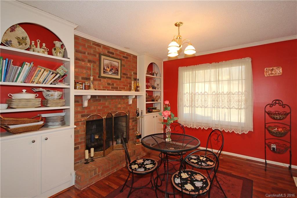 8632 Reedy Creek Road Charlotte, NC 28215 - Photo 9 of 24 Gallery Image 9