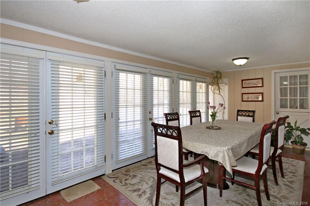 8632 Reedy Creek Road Charlotte, NC 28215 - Photo 10 of 24 Gallery Image 10