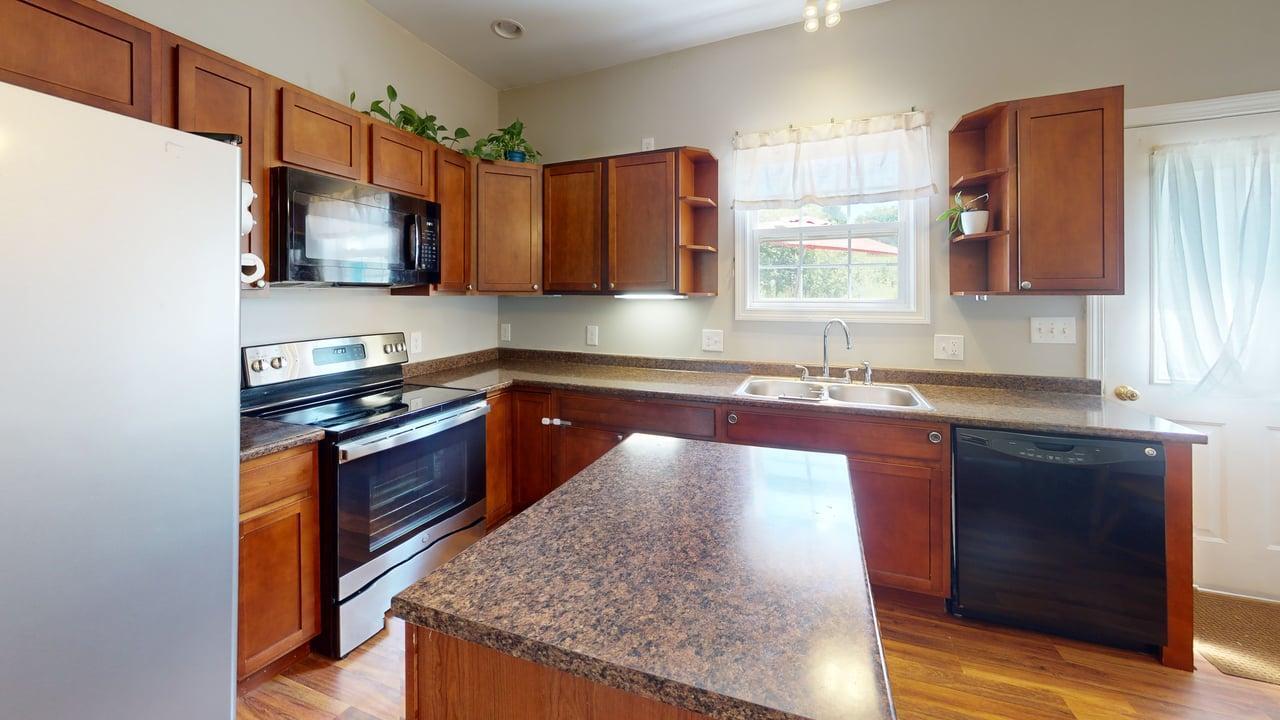 31 Whisper Drive Bangor, ME 04401 - Photo 8 of 38 Kitchen