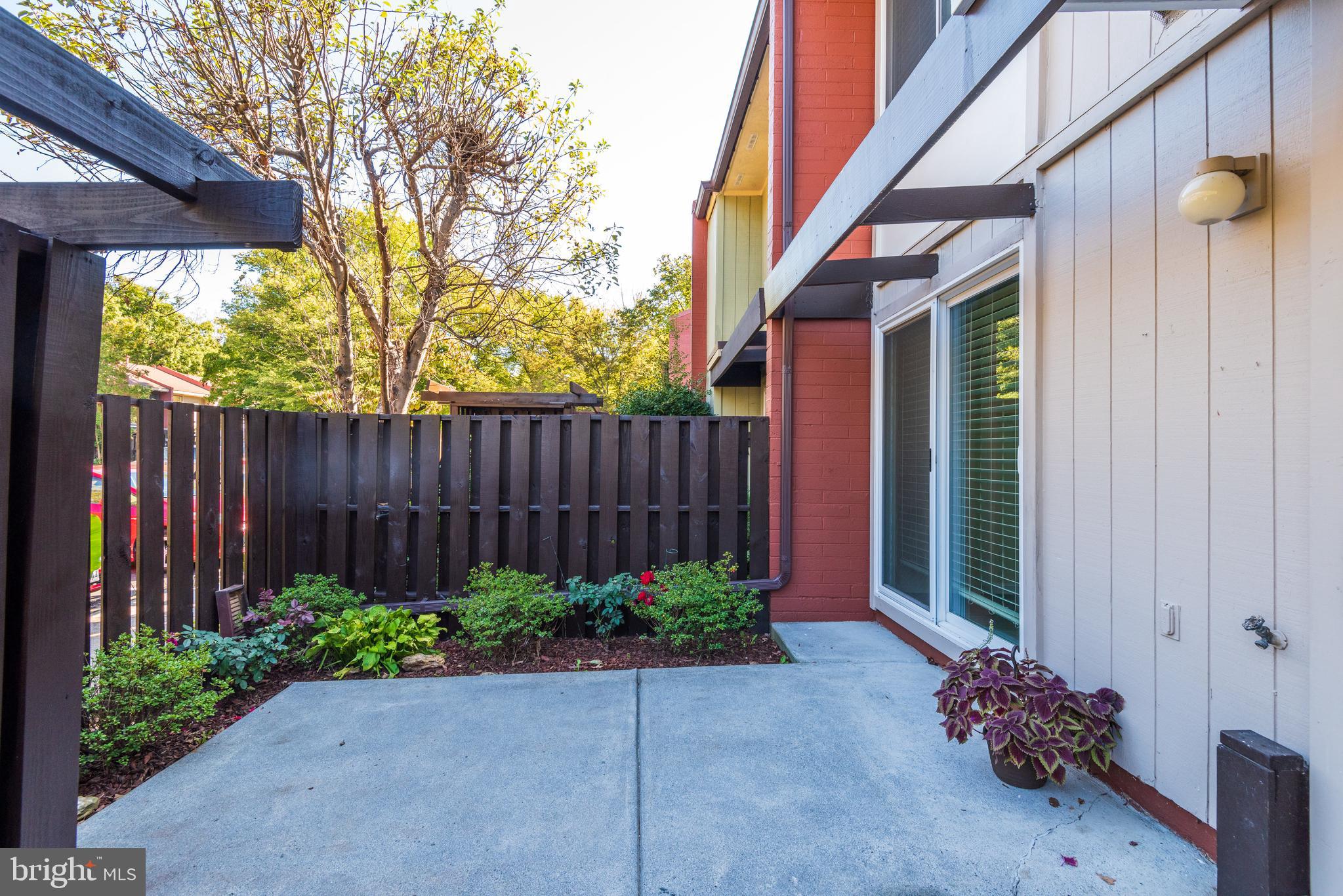 1344 Northgate Square Reston, VA 20190 - Photo 2 of 42 Gallery Image 2