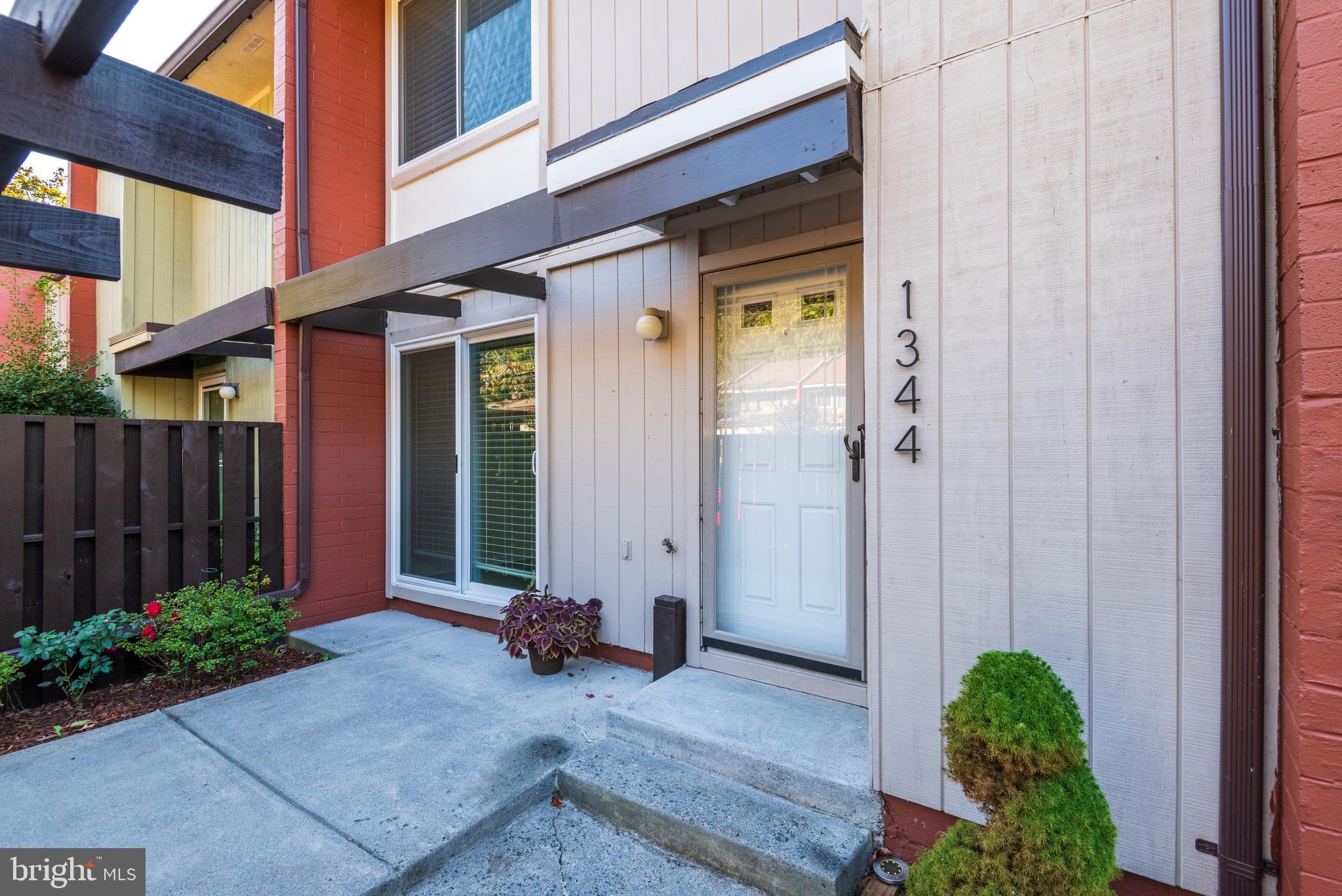1344 Northgate Square Reston, VA 20190 - Photo 39 of 42 Gallery Image 39