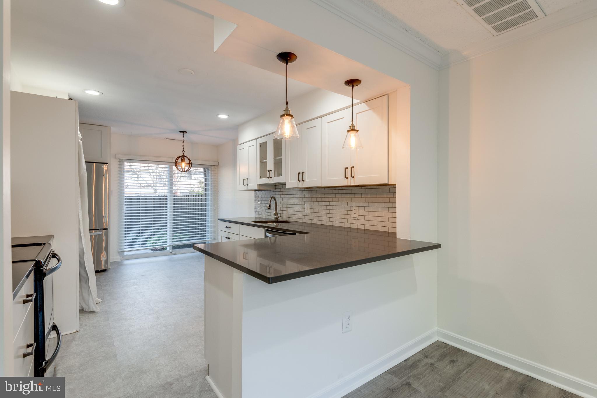 1344 Northgate Square Reston, VA 20190 - Photo 6 of 42 Gallery Image 6