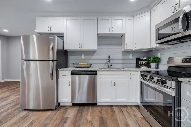 $269,000 | 506 East Montgomery Cross Road, Savannah, GA 31406