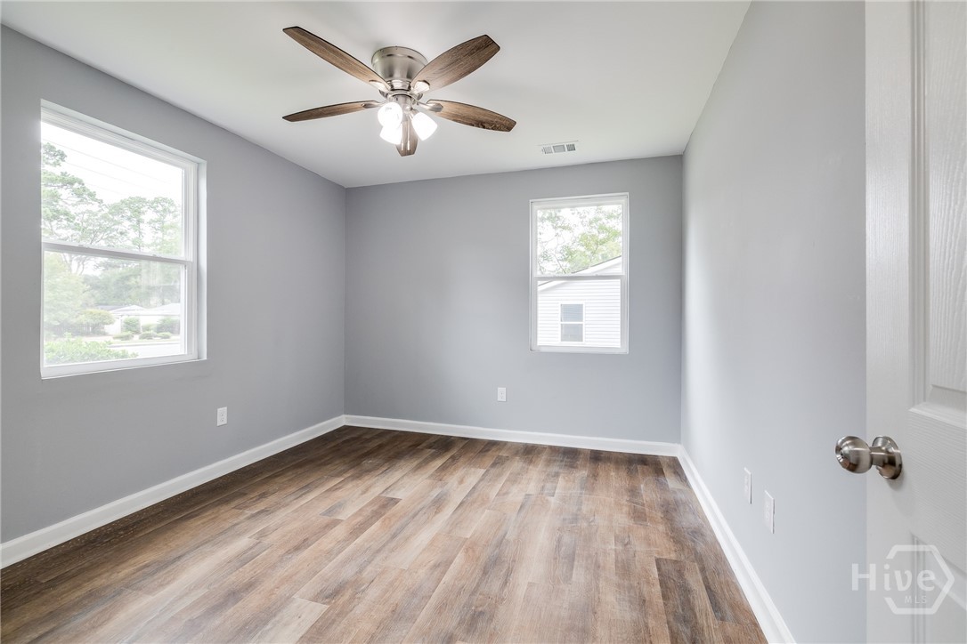 506 East Montgomery Cross Road Savannah, GA 31406 - Photo 17 of 21