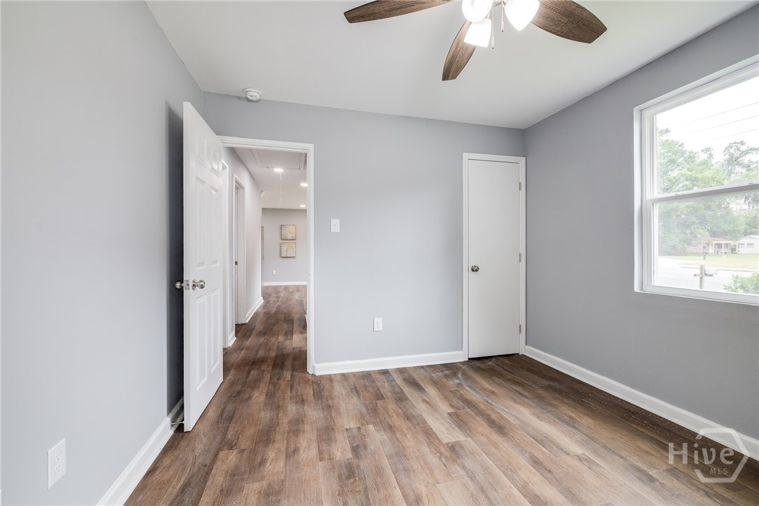 506 East Montgomery Cross Road Savannah, GA 31406 - Photo 18 of 21