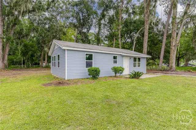 $269,000 | 506 East Montgomery Cross Road, Savannah, GA 31406