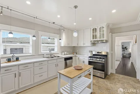 $698,000 | 2040 Crosby Avenue, Oakland, CA 94601