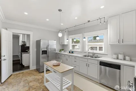 $698,000 | 2040 Crosby Avenue, Oakland, CA 94601