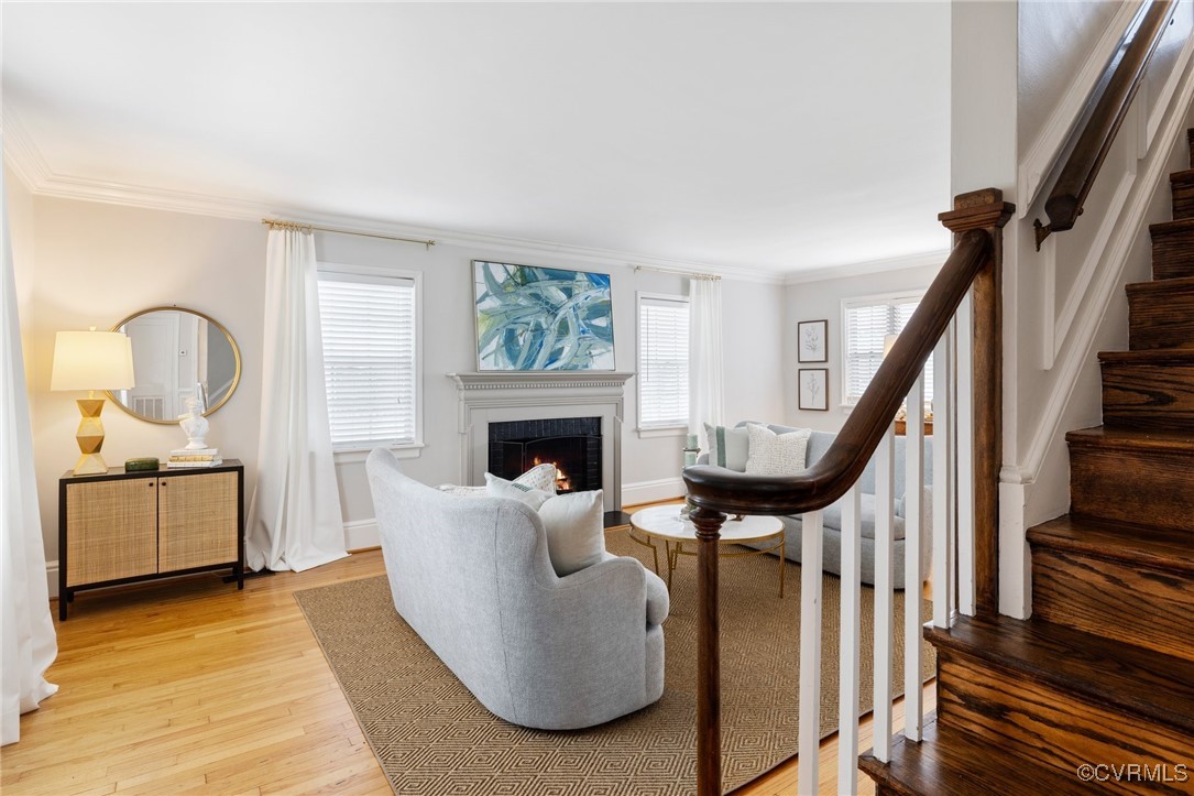 6618 Three Chopt Road Richmond, VA 23226 - Photo 6 of 36 From Foyer looking into the Living Room