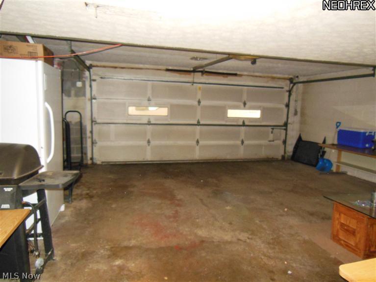 6476 State Road, Unit H12 Cleveland, OH 44134 - Photo 15 of 15 Large 2 car attached garage
