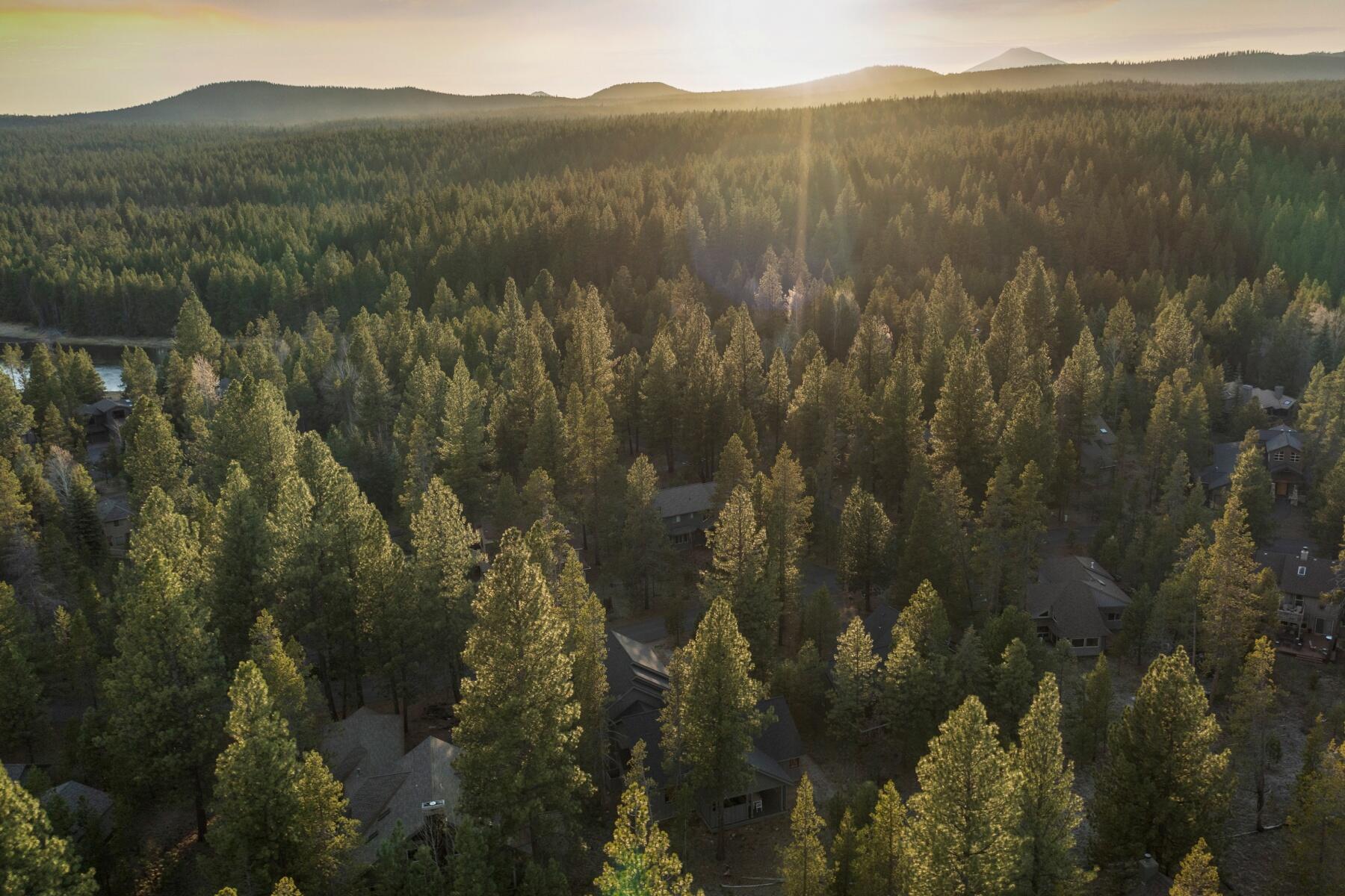 58032 Kinglet Road Sunriver, OR 97707 - Photo 44 of 44 batch_44