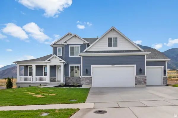 $824,900 | 178 East 650 South, Hyde Park, UT 84318