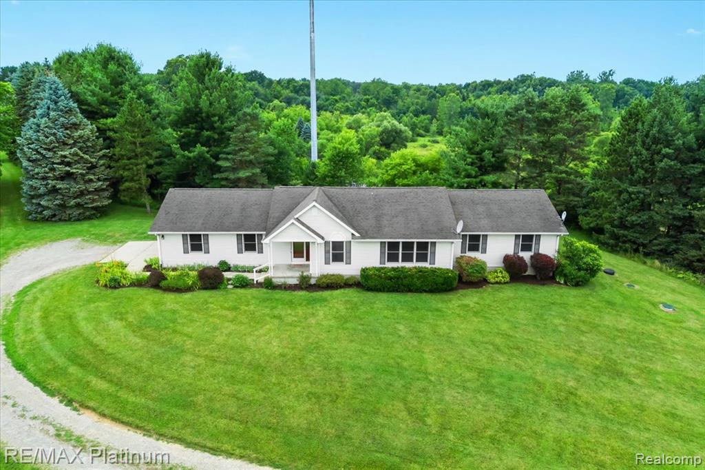 6893 Sanford Road Howell, MI 48855 - Photo 39 of 44