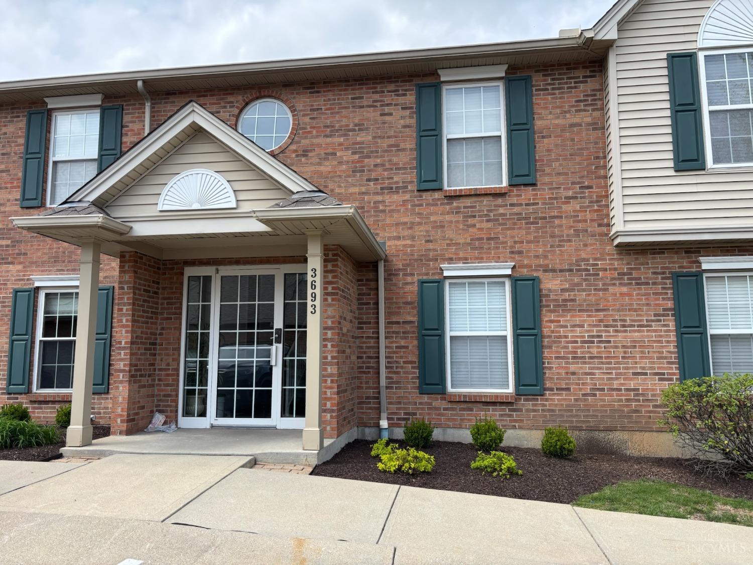 3693 Galbraith Road, Unit 45 Cincinnati, OH 45247 - Photo 2 of 28