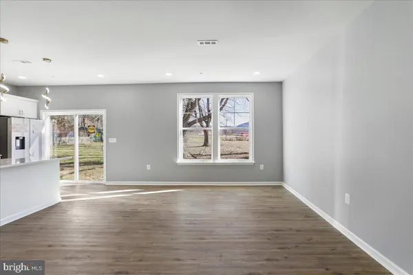 $329,000 | 716 Greenway Avenue, Cumberland, MD 21502