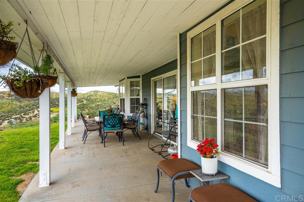 19977 Pasqual Highlands Road Ramona, CA 92065 - Photo 4 of 25 Gallery Image 4