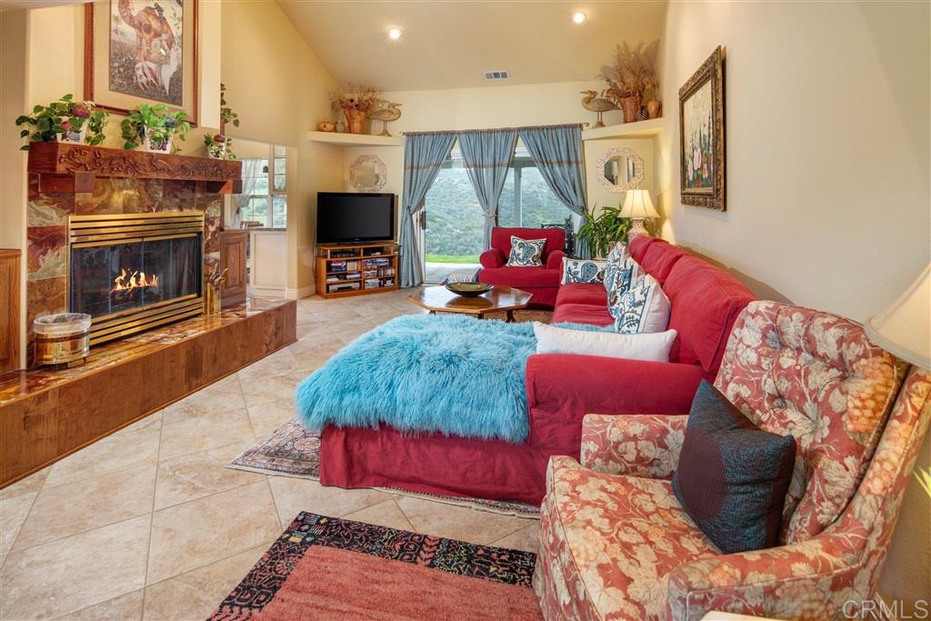 19977 Pasqual Highlands Road Ramona, CA 92065 - Photo 7 of 25 Gallery Image 7