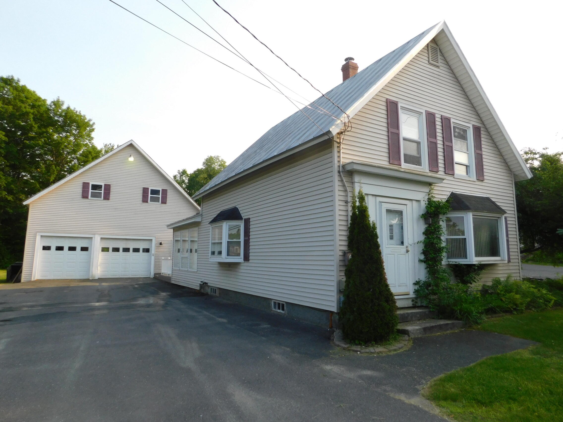 27 Main Street Norridgewock, ME 04957 - Photo 1 of 36 DSCN2561