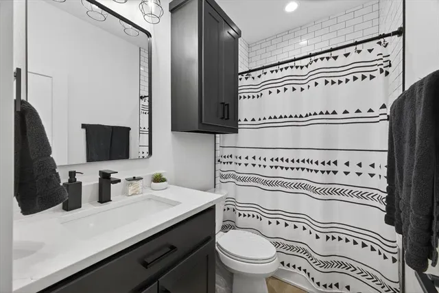 $799,999 | 294 County Road 1297, Yantis, TX 75497