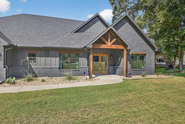 $799,999 | 294 County Road 1297, Yantis, TX 75497