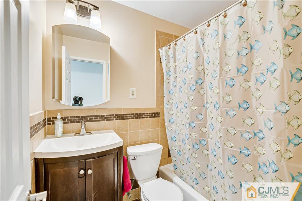 11 Joline Road Kendall Park, NJ 08824 - Photo 12 of 15 Gallery Image 12