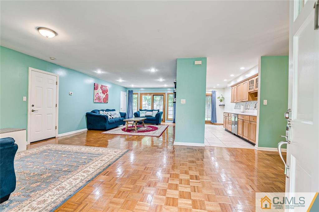 11 Joline Road Kendall Park, NJ 08824 - Photo 3 of 15 Gallery Image 3