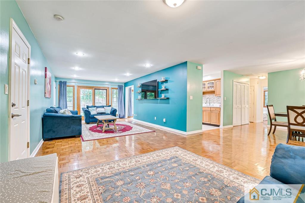 11 Joline Road Kendall Park, NJ 08824 - Photo 4 of 15 Gallery Image 4