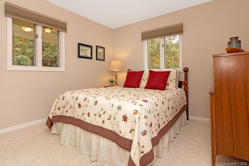 163 Lochencove Ridge Road Brevard, NC 28712 - Photo 21 of 36 Gallery Image 21