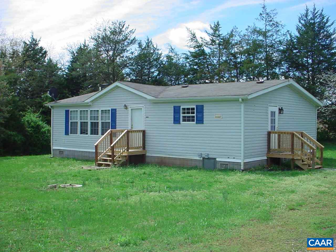 10369 James River Road Shipman, VA 22971 - Photo 1 of 12 Gallery Image 1