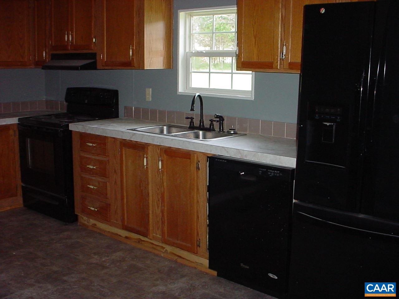 10369 James River Road Shipman, VA 22971 - Photo 4 of 12 Gallery Image 4