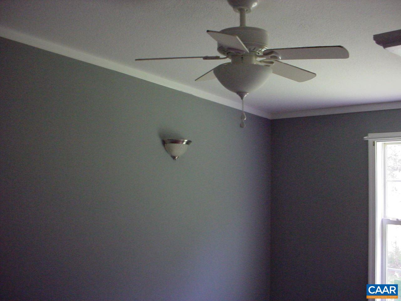 10369 James River Road Shipman, VA 22971 - Photo 10 of 12 Gallery Image 10