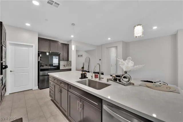 $829,900 | 7847 Skylar Fls Lane, North Las Vegas, NV 89084