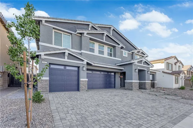 $829,900 | 7847 Skylar Fls Lane, North Las Vegas, NV 89084