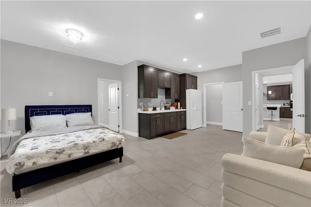 $829,900 | 7847 Skylar Fls Lane, North Las Vegas, NV 89084