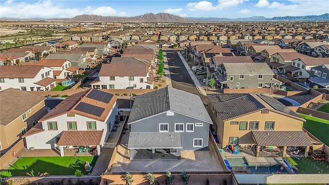 $829,900 | 7847 Skylar Fls Lane, North Las Vegas, NV 89084