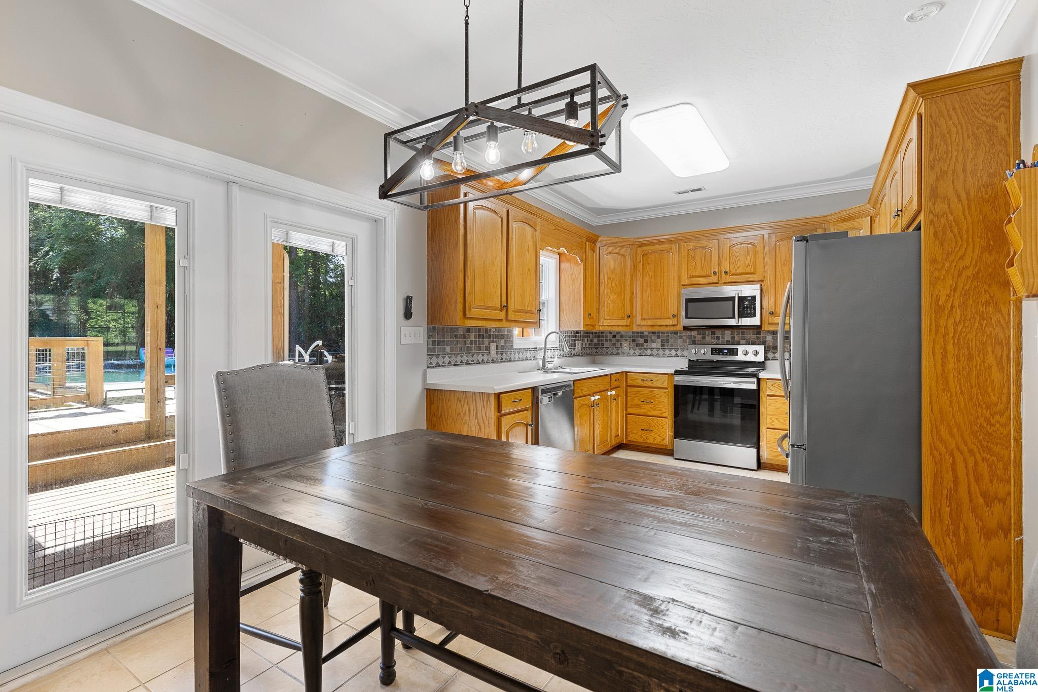 60 Oak Ridge Lane Talladega, AL 35160 - Photo 11 of 36