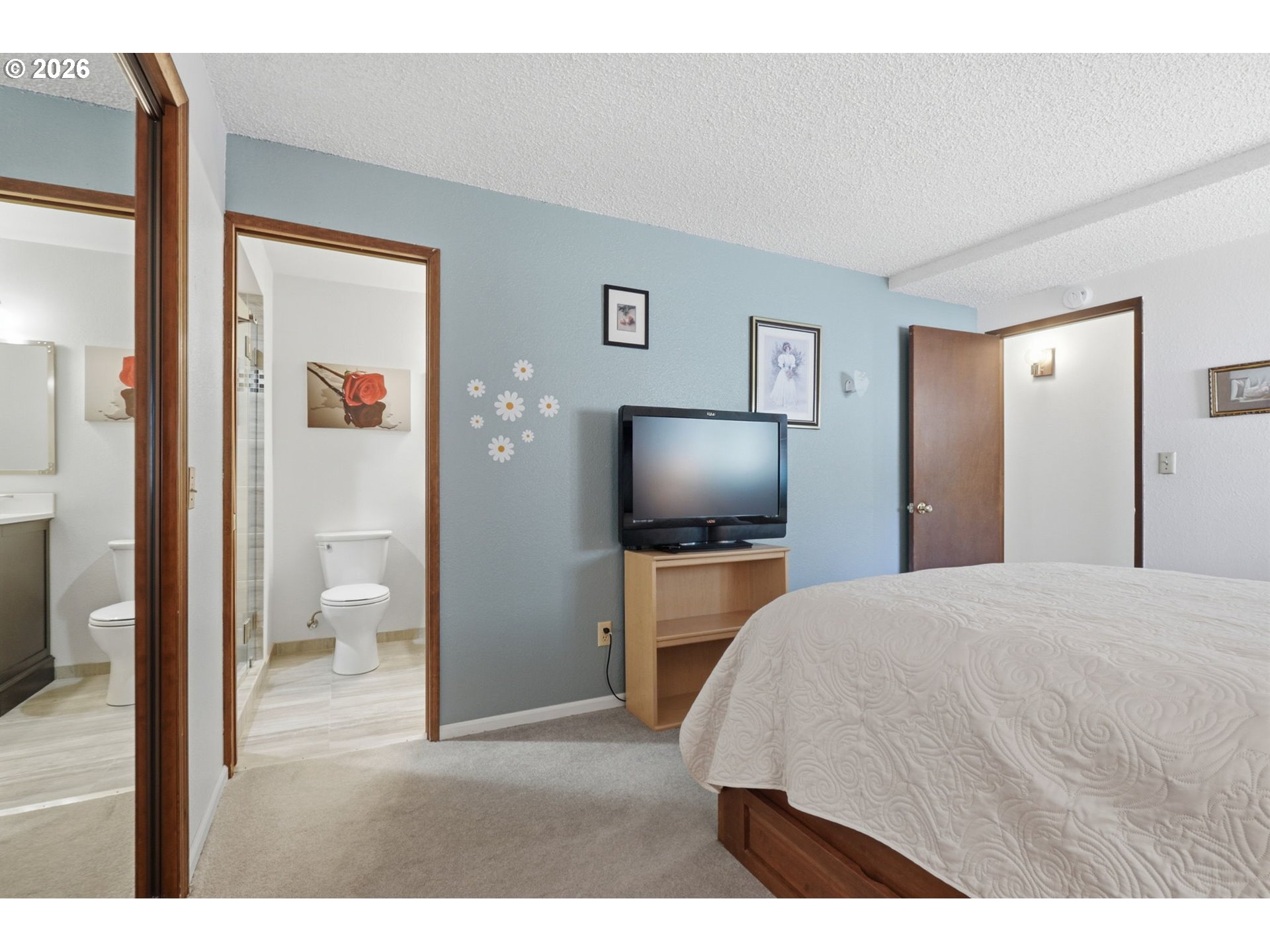 19654 Southwest Murphy Street Beaverton, OR 97078 - Photo 22 of 41 Owner's Suite Bedroom