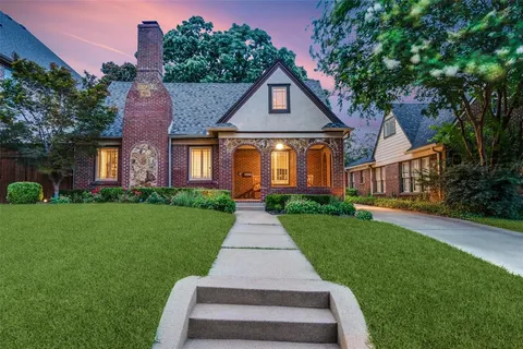 $1,197,000 | 5515 Vanderbilt Avenue, Dallas, TX 75206