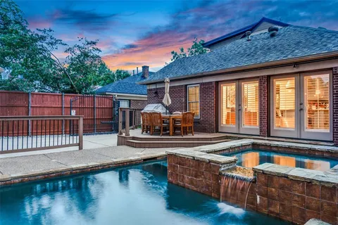 $1,197,000 | 5515 Vanderbilt Avenue, Dallas, TX 75206