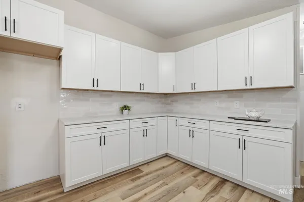 $415,000 | 185 East Lincoln Avenue, Richfield, ID 83349